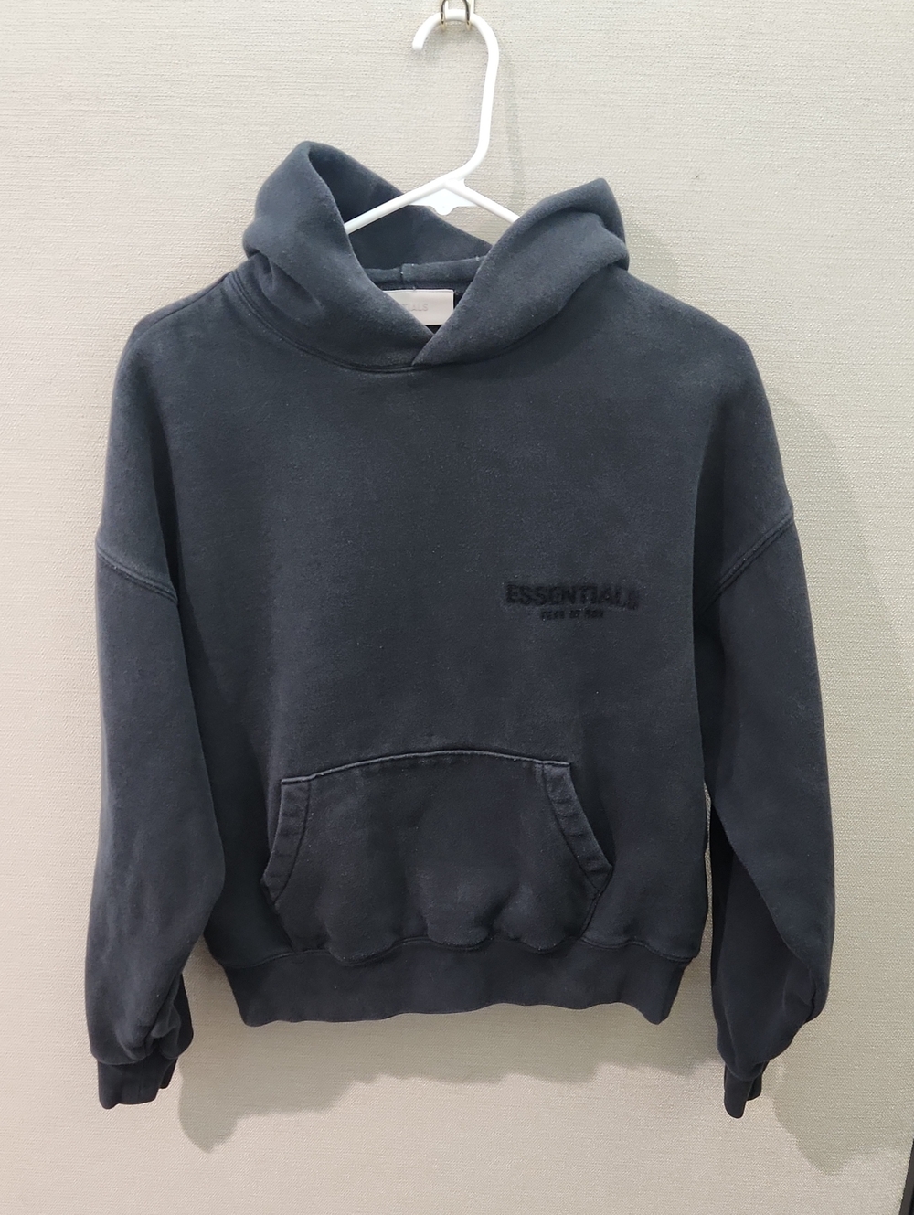 Essentials Fear of God Cropped Hoodie Size XXS